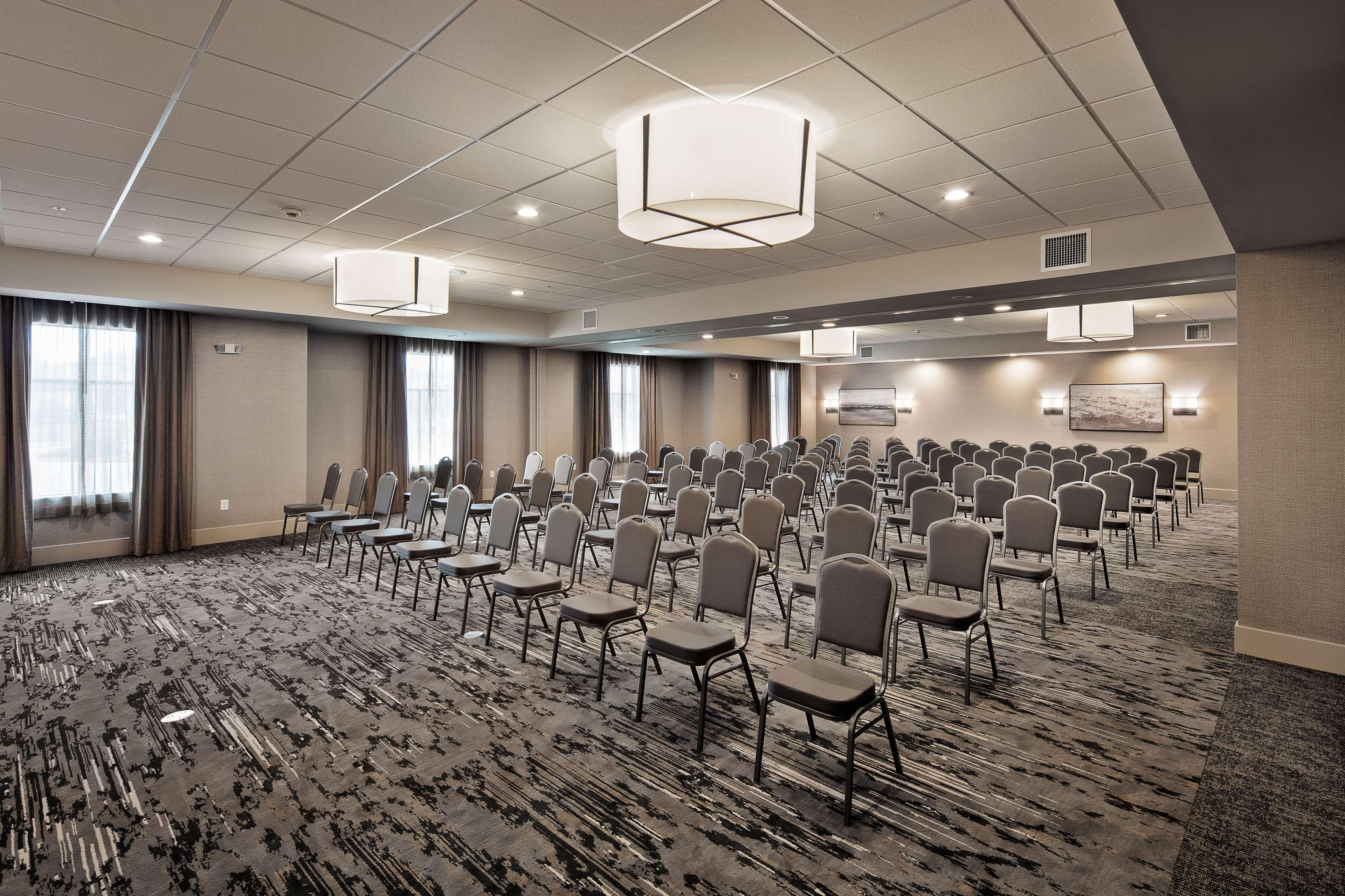 Best Western Premier Energy Corridor 4*